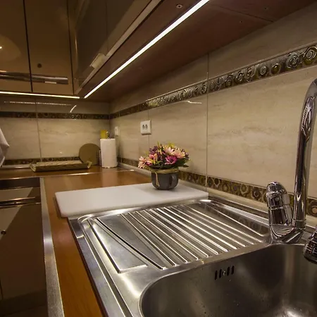 Luxurious 52 In The Center Of * Podgorica
