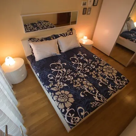 Luxurious 52 In The Center Of Lejlighed *